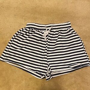 COMFY- DISTRESSED -STRIPED  SHORTS